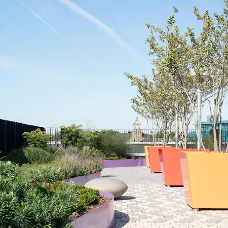 Modern Single En-suite Bedrooms In 5 Bedroom Apartments, City Centre - Dorset Point Aparthotel Dublino