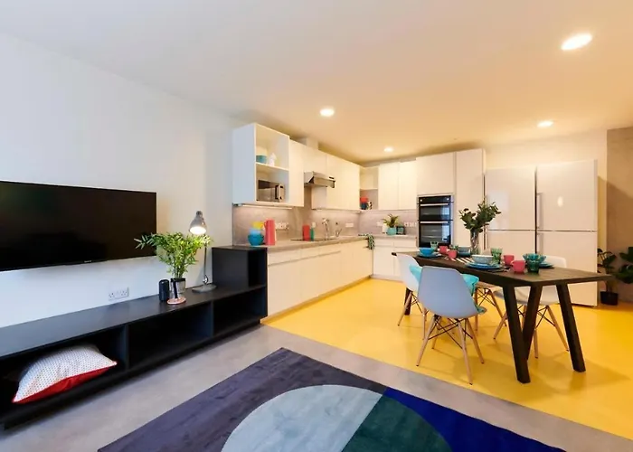 מלון דירות Modern Single En-suite Bedrooms In 5 Bedroom Apartments, City Centre - Dorset Point