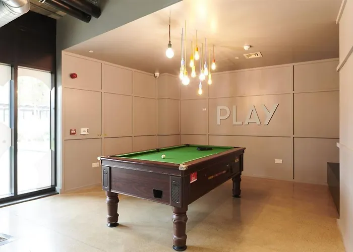 Modern Single En-suite Bedrooms In 5 Bedroom Apartments, City Centre - Dorset Point Aparthotel *